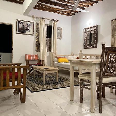 Beytsalaam Apartments ลามู ภายนอก รูปภาพ